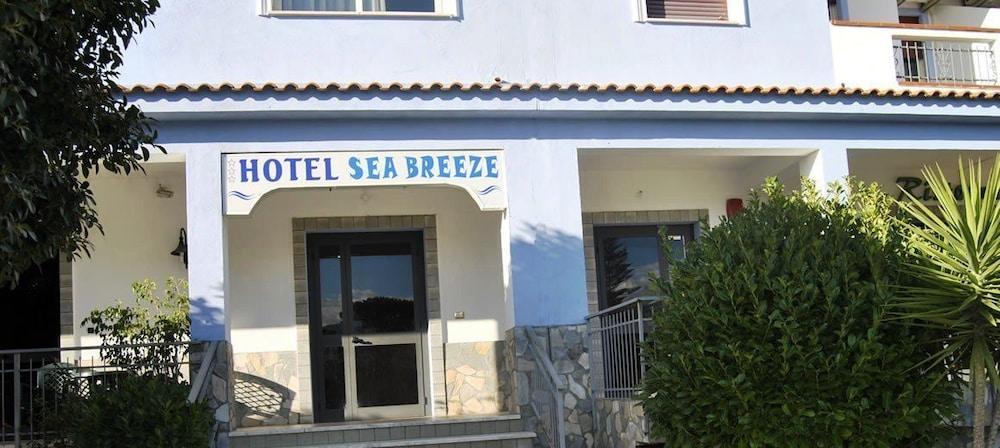 Hotel Sea Breeze スカレア エクステリア 写真